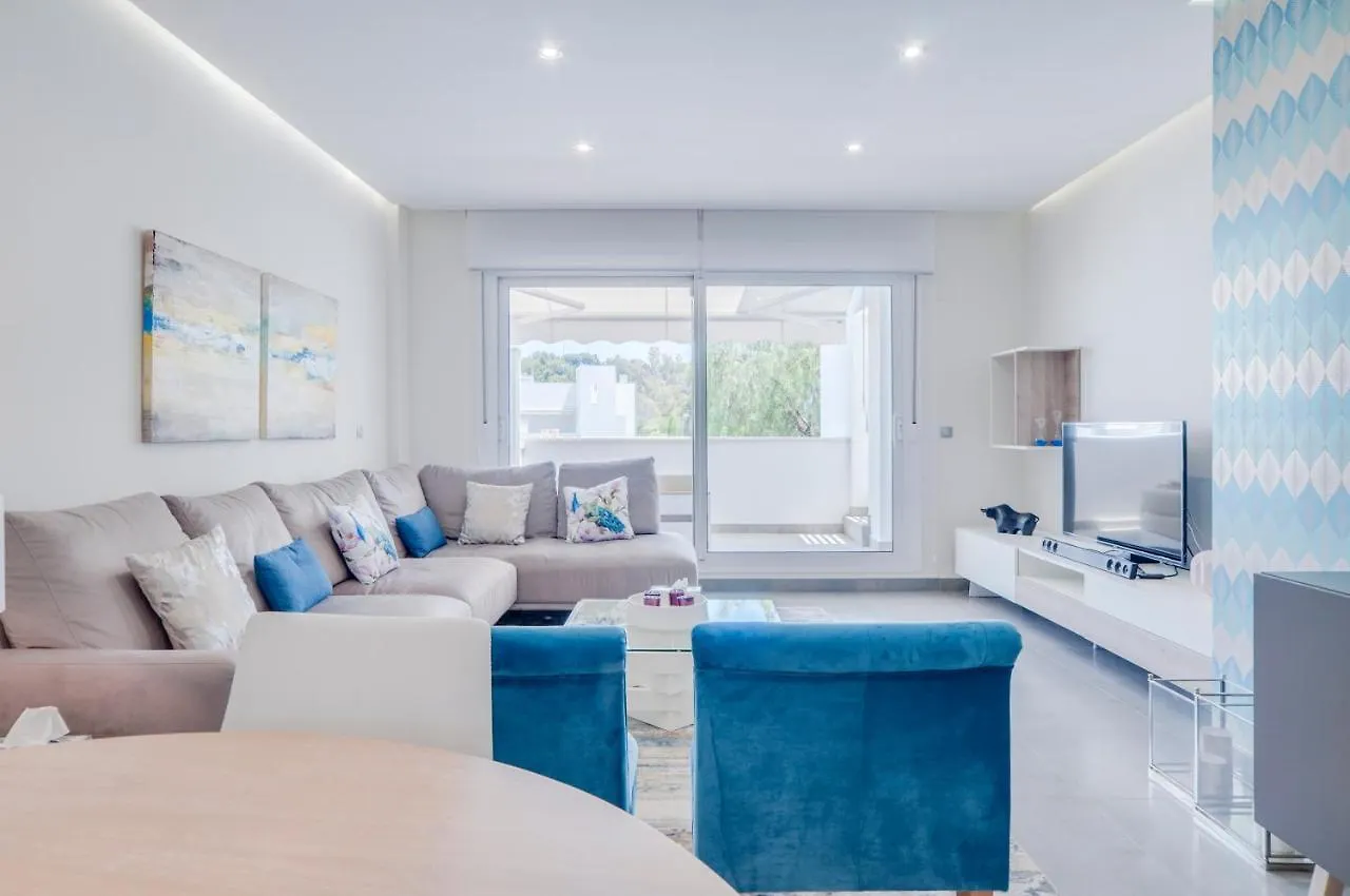 Exclusive Penthouse Walking Distance To Puerto Banus Apartment Marbella