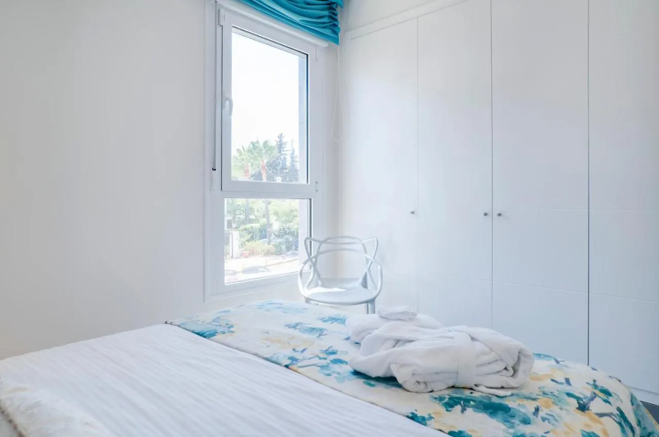 Exclusive Penthouse Walking Distance To Puerto Banus Apartment Marbella